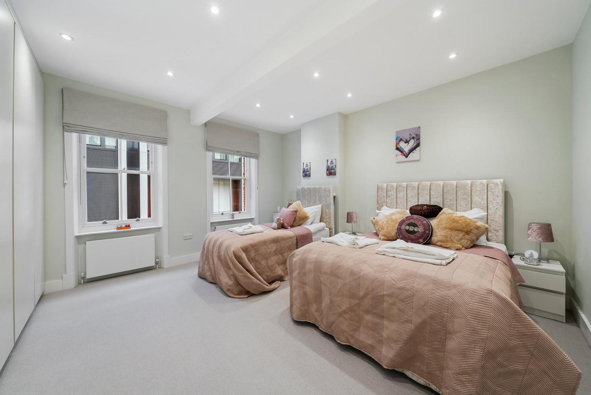 Chic 2 Bed Maisonette In Mayfair 32A Londres Exterior foto